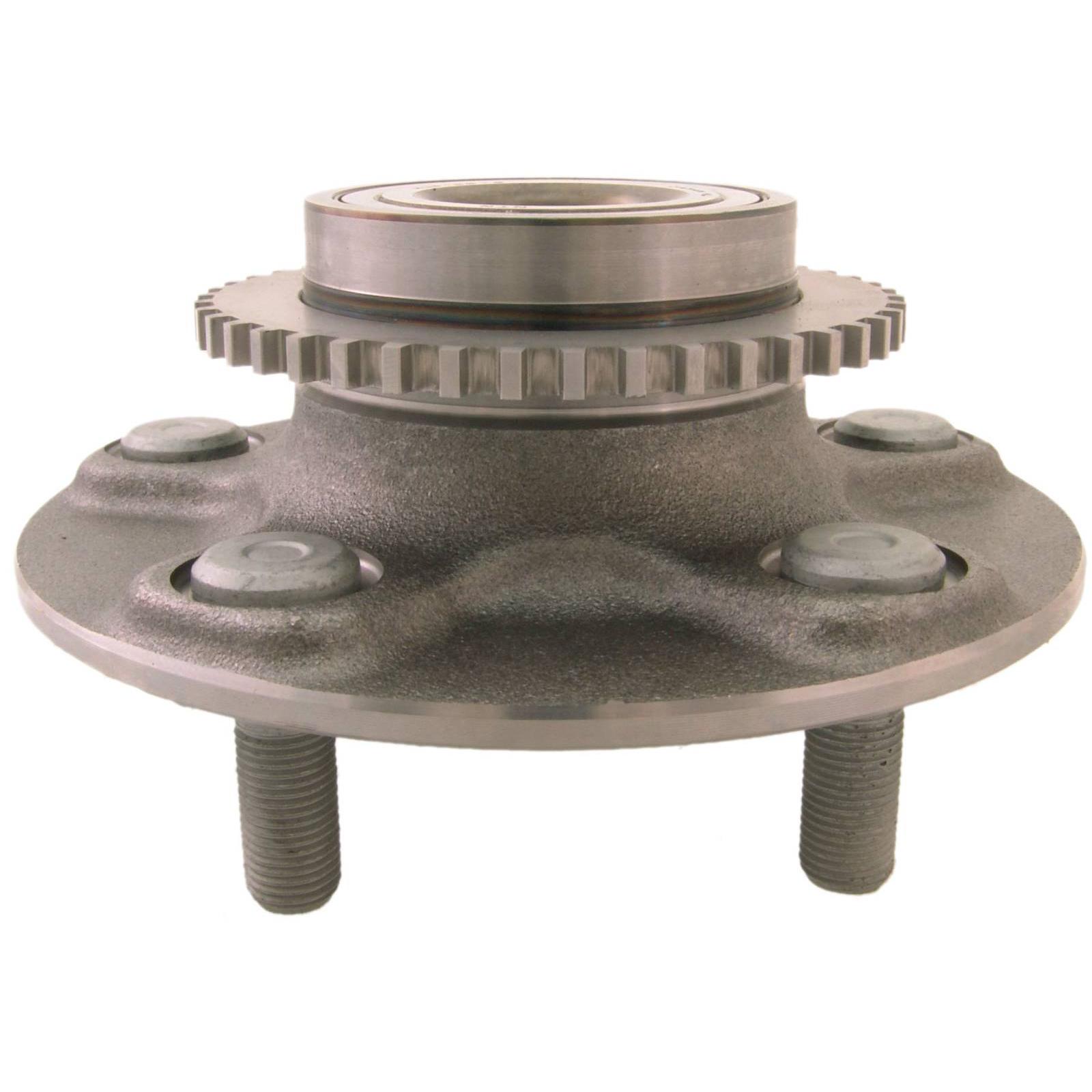Rear wheel hub