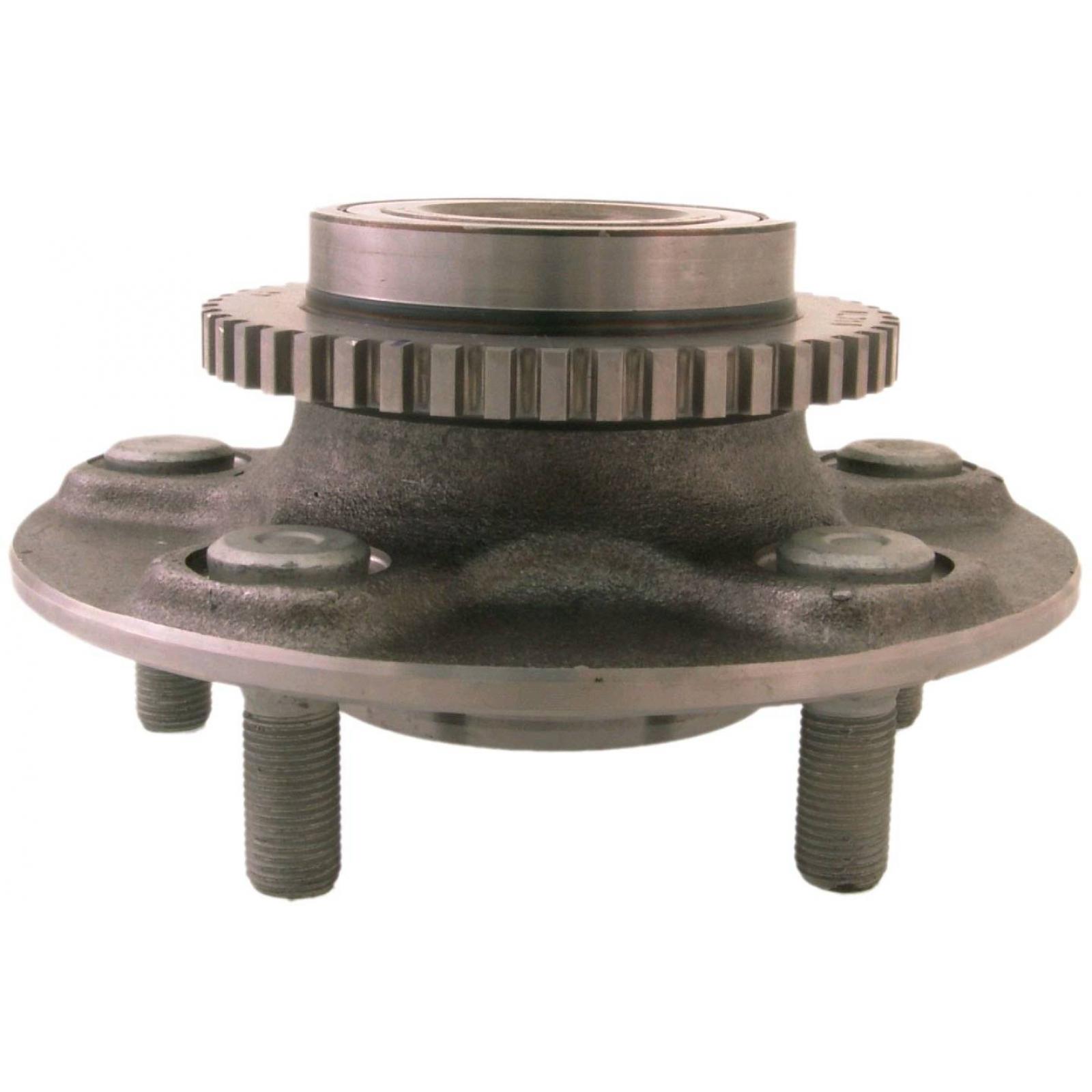 Rear wheel hub