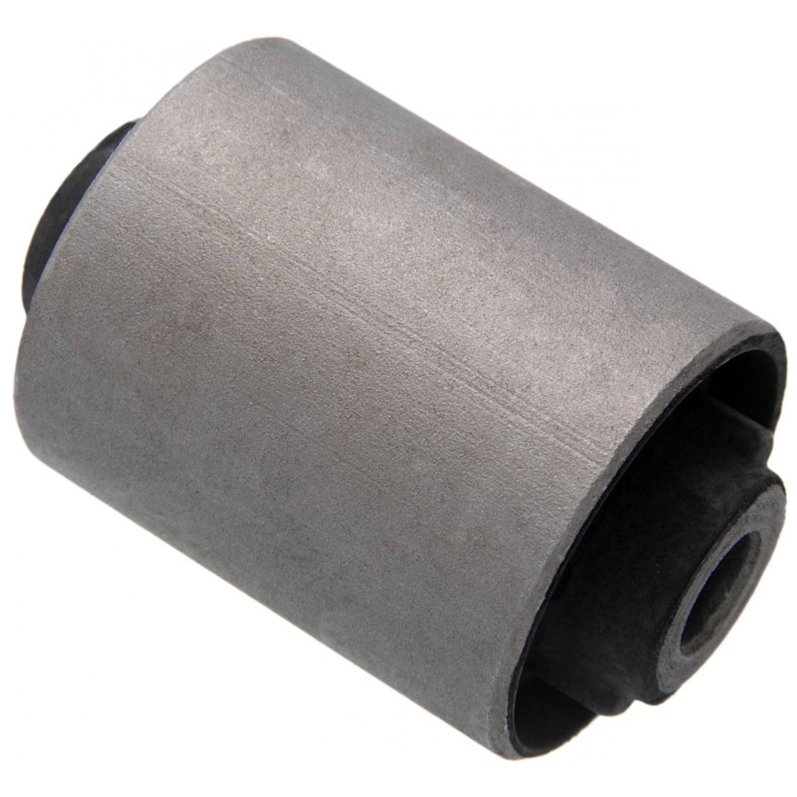 Rear arm bushing