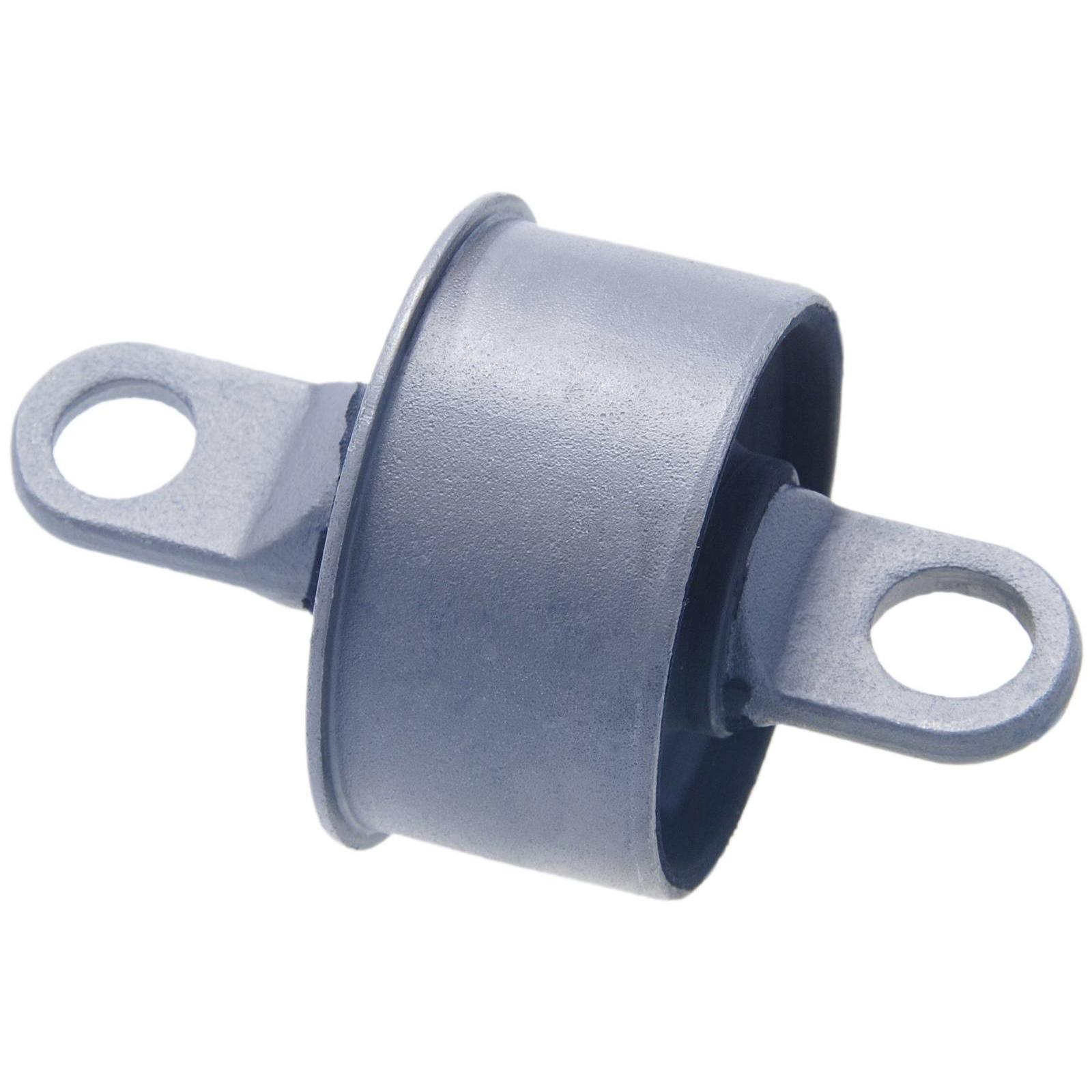 Rear arm bushing